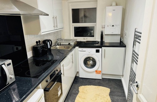 Derby Apartment | 1 Luxe Bed Apt GView Derby City n