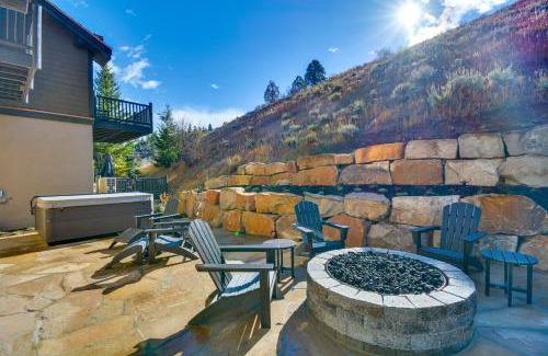Edwards House | 1 Mi to Beaver Creek Resort Townhome with Hot Tub