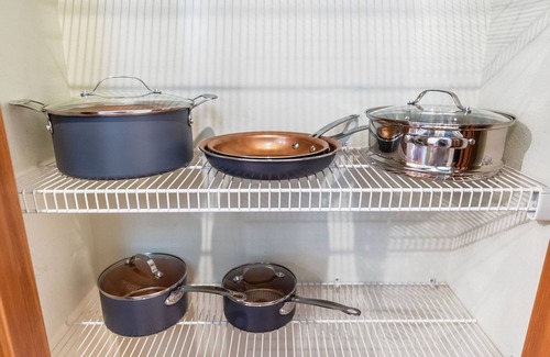 Hilltop House | <1 mi to Dome | 3BD 2.5BA | Townhouse | Garage -24