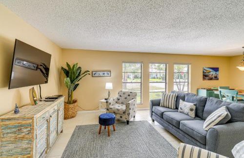 Stuart House | 1 Mi to Dtwn Stuart Bright Home with Pool and Spa!
