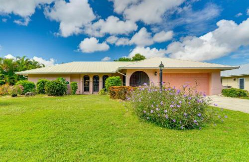 Biggar House | 1 Mi to Golf! Family Getaway with Pool in Fort Myers