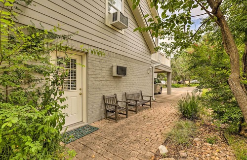 Oakwood Apartment | < 1 Mi to Kyle Field: Cozy Studio w/Outdoor Space