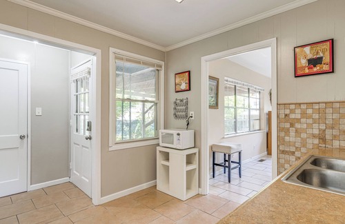 Warner Robins House | 1 Mi to Robins AFB: Family-Friendly Home!