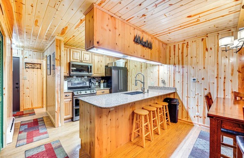 Estes Park House | 1 Mi to Rocky Mtn Nat'l Park: Estes Park Townhome