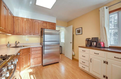 Waitsfield House | 1 Mi to Sugarbush Resort: Dog-Friendly Home!