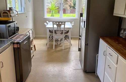 Ruakaka House | 1 MINUTE WALK = RUAKAKA BEACH
