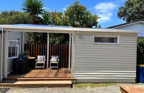 Ruakaka House | 1 MINUTE WALK = RUAKAKA BEACH