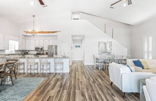 Grayton Beach House | 1 minute walk to BEACH + Heated Private Pool +Bikes +Corn Hole +Large Gas Grill