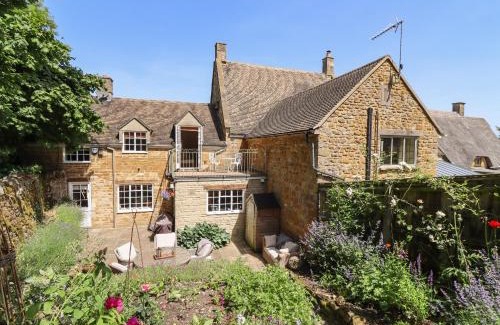 Moreton-in-Marsh House | 1 The Lane