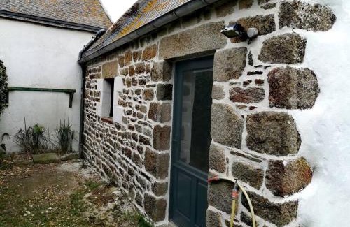 Saint-Jean-Trolimon House | 1. Ty gwalarn, vue sur la lande, dunes et océan