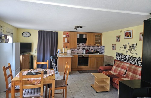 Ober-Morlen Apartment | 1- Zi.- App. 'OM2' (40sqm), for 1 - 4 persons, 25 km to Frankfurt-Nord