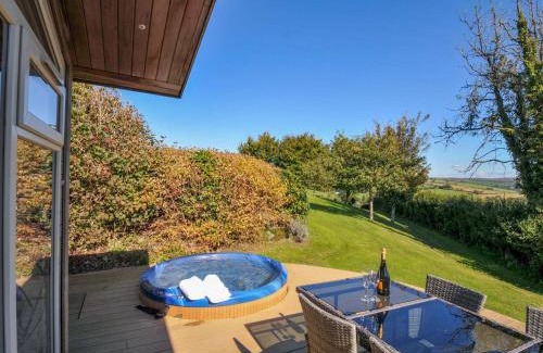 Dobwalls House | 10 Horizon View