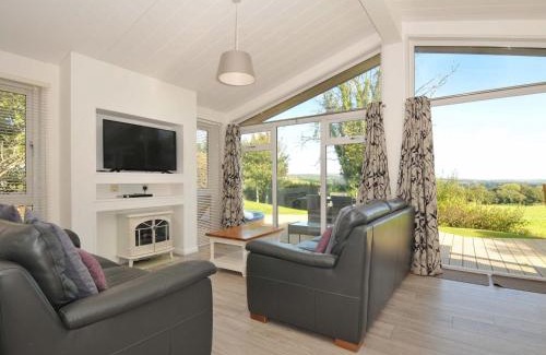 Dobwalls House | 10 Horizon View