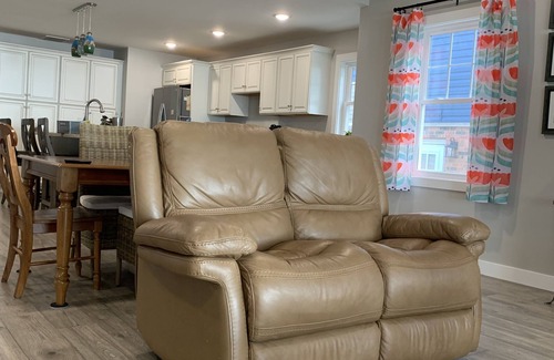 Bass Lake House | 10% June discounts! Gorgeous Lakefront Home! Wheelchair Accessible