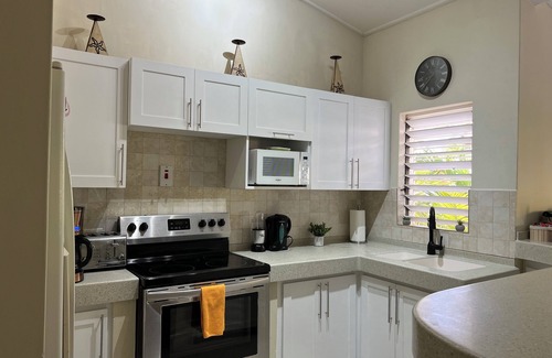 Sunset Crest House | 10 min walk to calm water beach! Private plunge pool on deck, Sunset Crest.