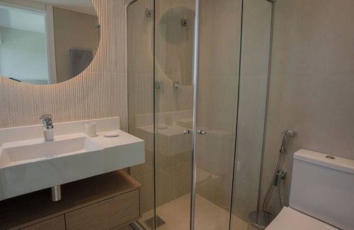 Sao Conrado Apartment | 10 minutes from the beach. Family sized apartment with poll and terrace!