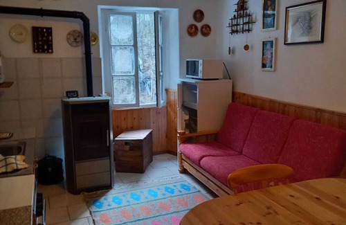 Ceppo Morelli Apartment | 10 minutes from the enchanting Macugnaga alpine apartment with pets allowed