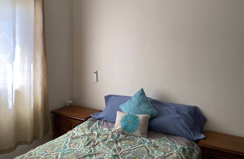 La Paz House | 10 MINUTES FROM THE MALECON DE LA PAZ
