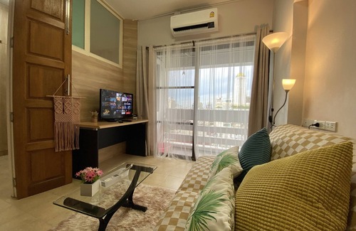 Makkasan Condo | 10 minutes to Shopping mall. Bangkok Pratunam Icon Siam Central World