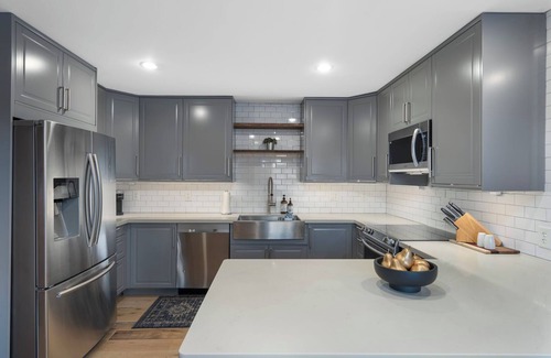 Scottsdale Estates Nine House | 10% off Sept! 4 BR/3 BA, NEW POOL/Hot Tub, perfect location near Old Town!