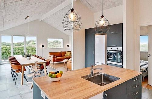 Grønhøj House | 10 person holiday home in Løkken