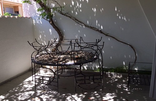 Valras-Plage House | 100 m from the beach, charming house with private terrace