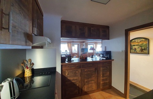 Meribel Centre Apartment | 100 m2 ski-in ski-out, close to the center and in a quiet area - Meribel label