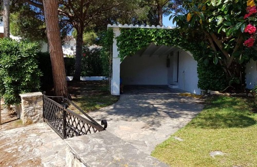 El Roc de Sant Gaieta House | 100 meters from the beach with barbecue