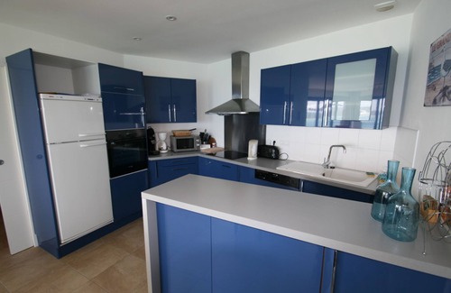 Perros-Guirec Apartment | 100 % sea view, private garden, beach 5mn away, quiet, housework+draps+towels included