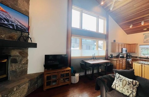 Big Horn Condo | 100 Steps Away, Ski in Ski Out Condo