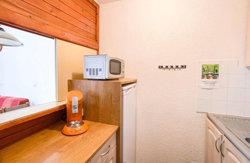 Tignes Apartment | 100m from ski slopes, 2nd floor, balcony, tv, ski locker, 35m², Tignes