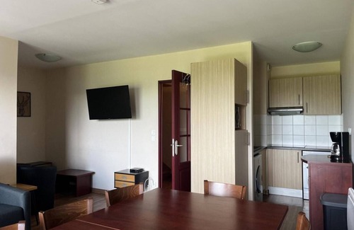 Peyragudes Apartment | 100m from ski slopes, 3rd floor, view valley, balcony, parking, tv, ski locker, 80m², Peyragudes