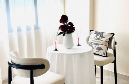 Hang Xanh Apartment | 101 Balcony, En-suite, Smoking Allowed, Elevator Access.