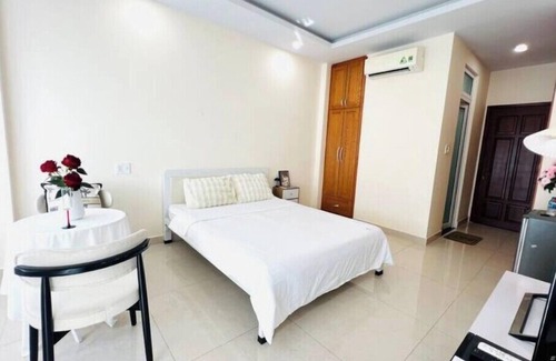 Hang Xanh Apartment | 101 Balcony, En-suite, Smoking Allowed, Elevator Access.