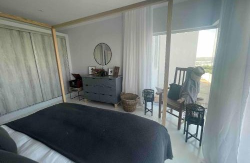 St. Helena Bay House | 105 On Beach, Whale Room