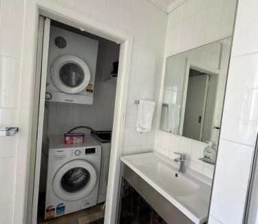 West Bathurst Apartment | 105B Mitre st Studio Apartment