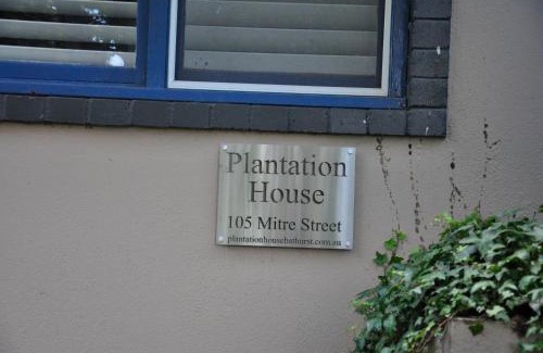 West Bathurst Apartment | 105B Mitre st Studio Apartment