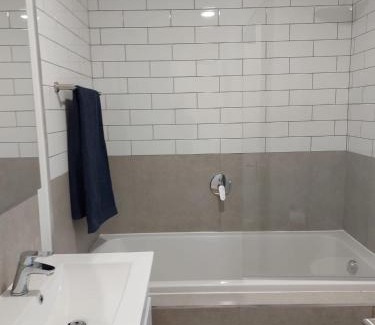 George Central Apartment | 106 Le Jardin