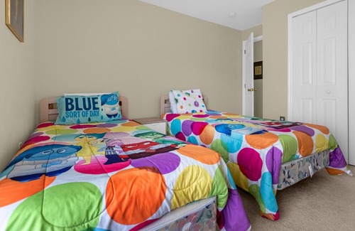 Lake Berkley House | 1061 Lake Berkley 4 Bed with Pool&Spa
