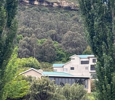 Clarens Apartment | 107 Clarens Golf Villa