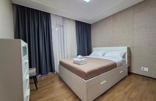Almaty District Apartment | 108 Хайвилл 2х на 1-6 гостей с 2-мя кроватями и раскладной диван