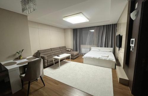 Almaty District Apartment | 108 Хайвилл 2х на 1-6 гостей с 2-мя кроватями и раскладной диван