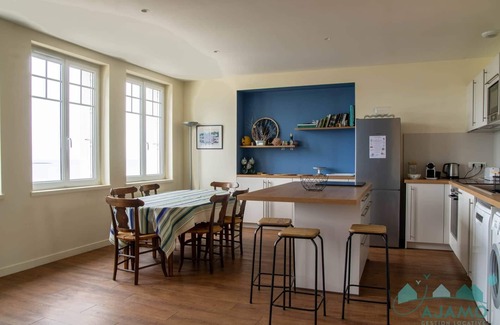 Sables-d'Or-les-Pins Apartment | 108 - 4-room apartment with magnificent sea view