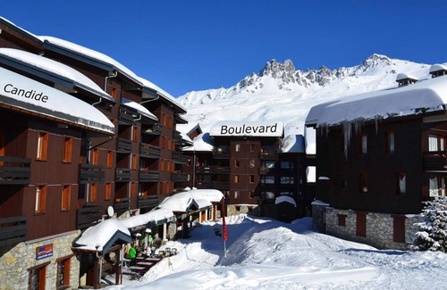 Meribel-Mottaret Apartment | 10m from ski slopes, balcony, 43m², Méribel-Mottaret