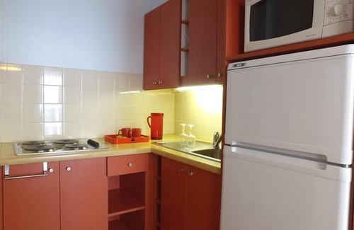 Prapoutel Apartment | 10m from ski slopes, parking, tv, ski locker, 40m², Les 7 Laux