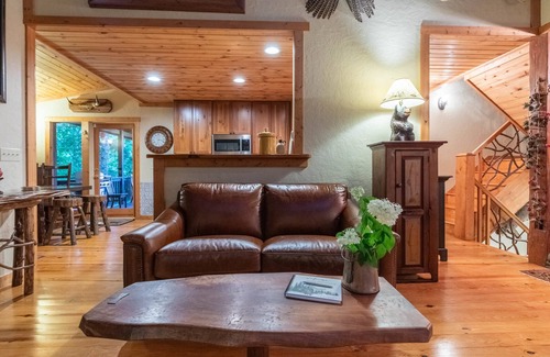 Cashiers Apartment | 10min Dwtn Cashiers 5mn to Silverrun Waterfall