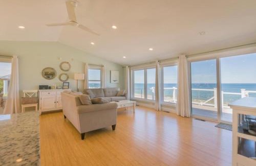 East Sandwich House | 11 Captain Crocker Road East Sandwich Cape Cod- -Oceanside Oasi