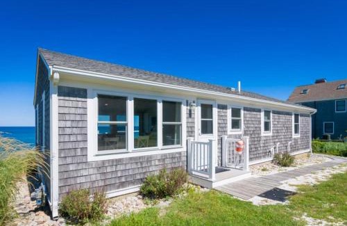 East Sandwich House | 11 Captain Crocker Road East Sandwich Cape Cod- -Oceanside Oasi