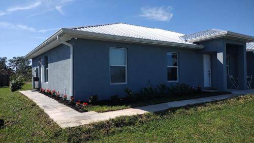 Sun 'N Lake Bed & Breakfast | 11 m² Bed and breakfast ∙ 2 guests