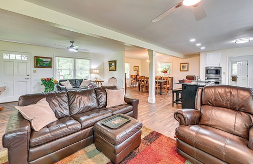 Lancaster House | 11 Mi to Danville: Family Home in Lancaster